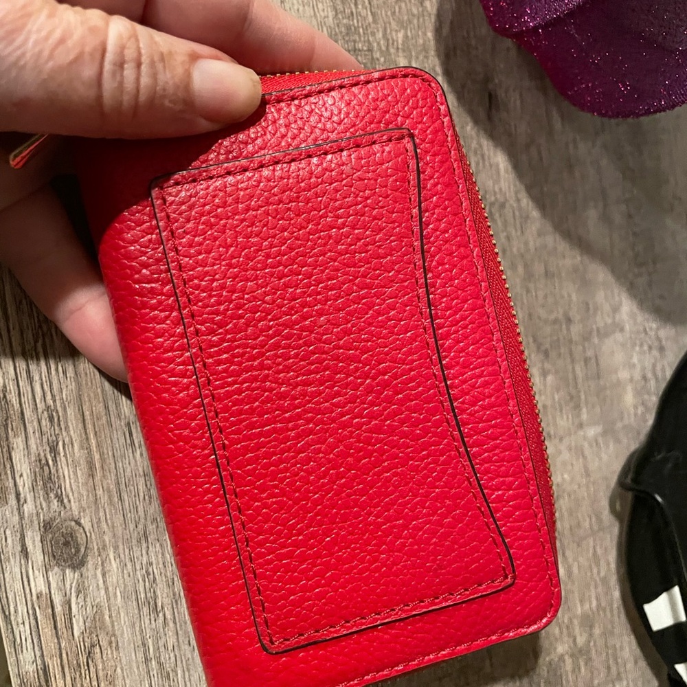 Michael Kors ❤️ - Picture 3 of 3
